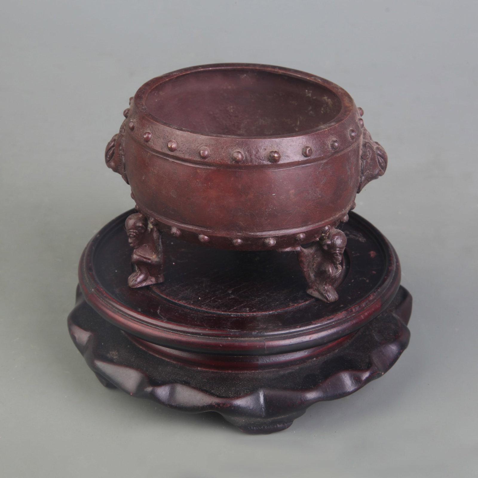 BEAST-EAR TRIPOD INCENSE BURNER - 2