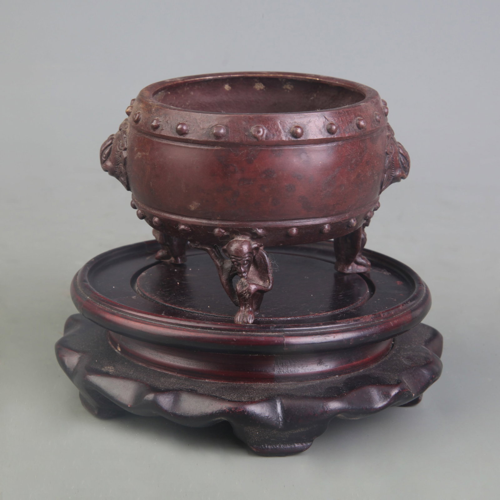 BEAST-EAR TRIPOD INCENSE BURNER - 4