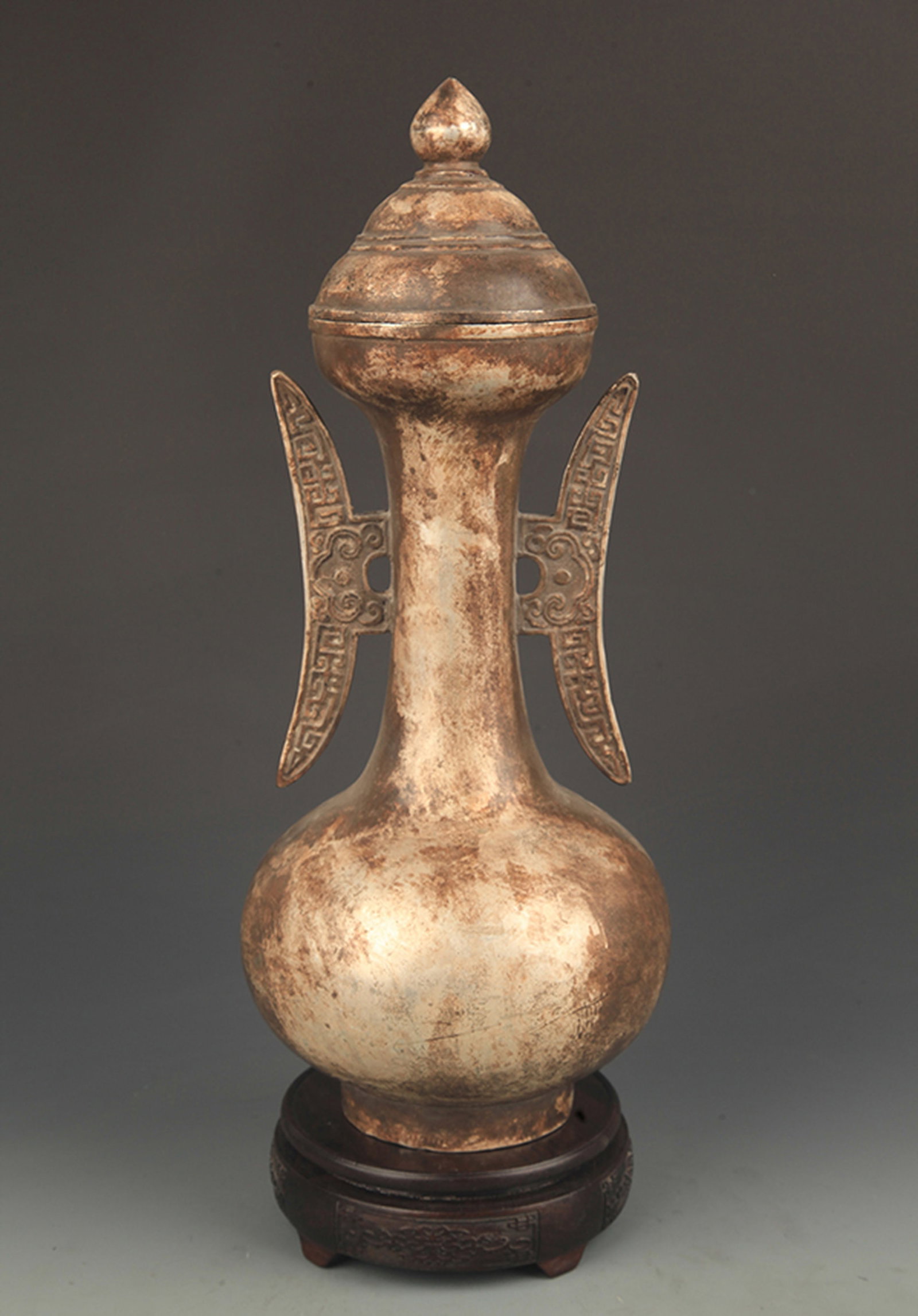 RARE SILVER-PLATED TWIN-HANDLED COVERED VASE: Qing Dynasty; High: 15.5 inch; Width: 6.25 inch ; wooden base for picture and display purpose only.