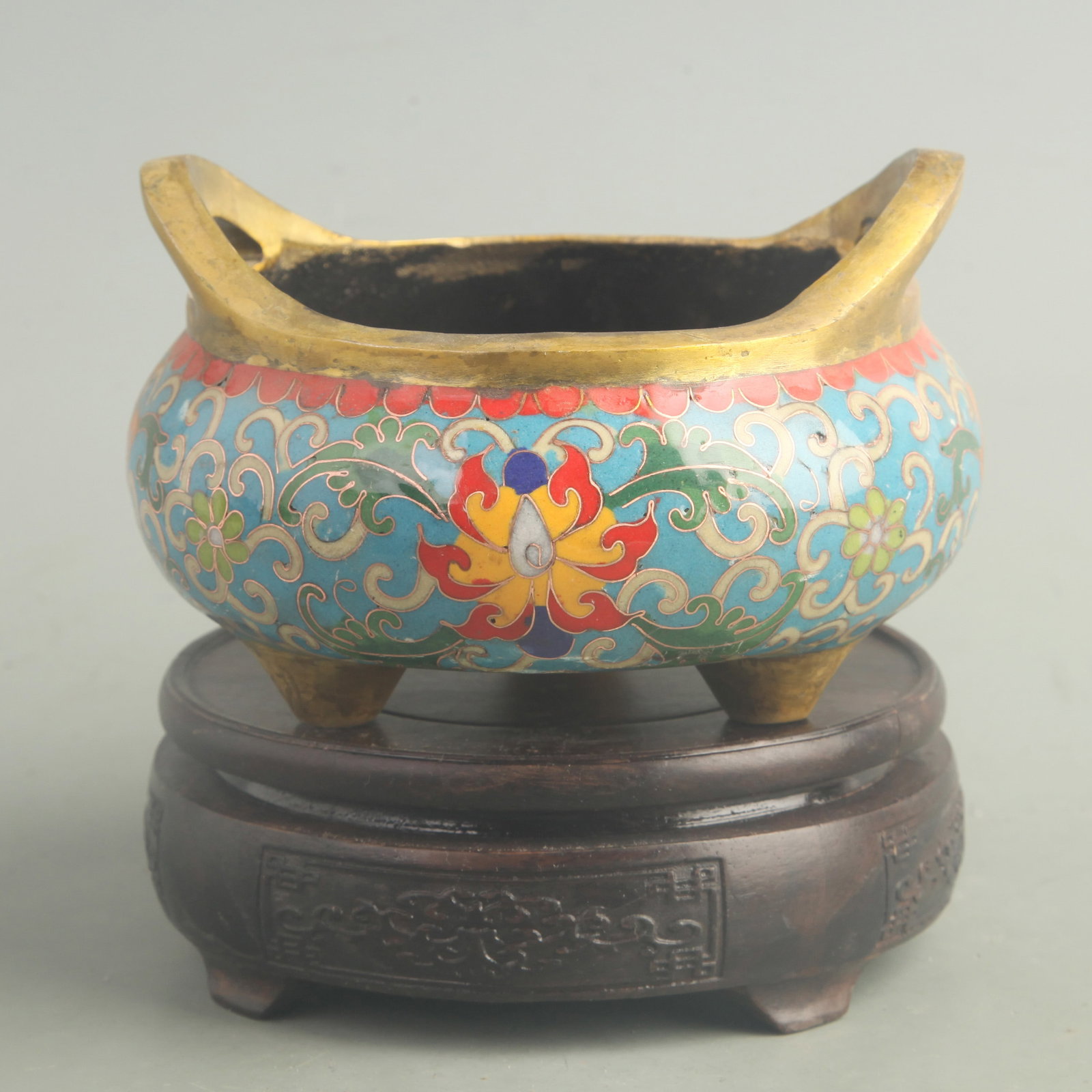 CLOISONNE ENAMEL BRIDGE-STYLE CENSER: Qing Dynasty Qian Long Period; High: 3.50 inch; Long: 5.20 inch; wooden base for picture and display purpose only.