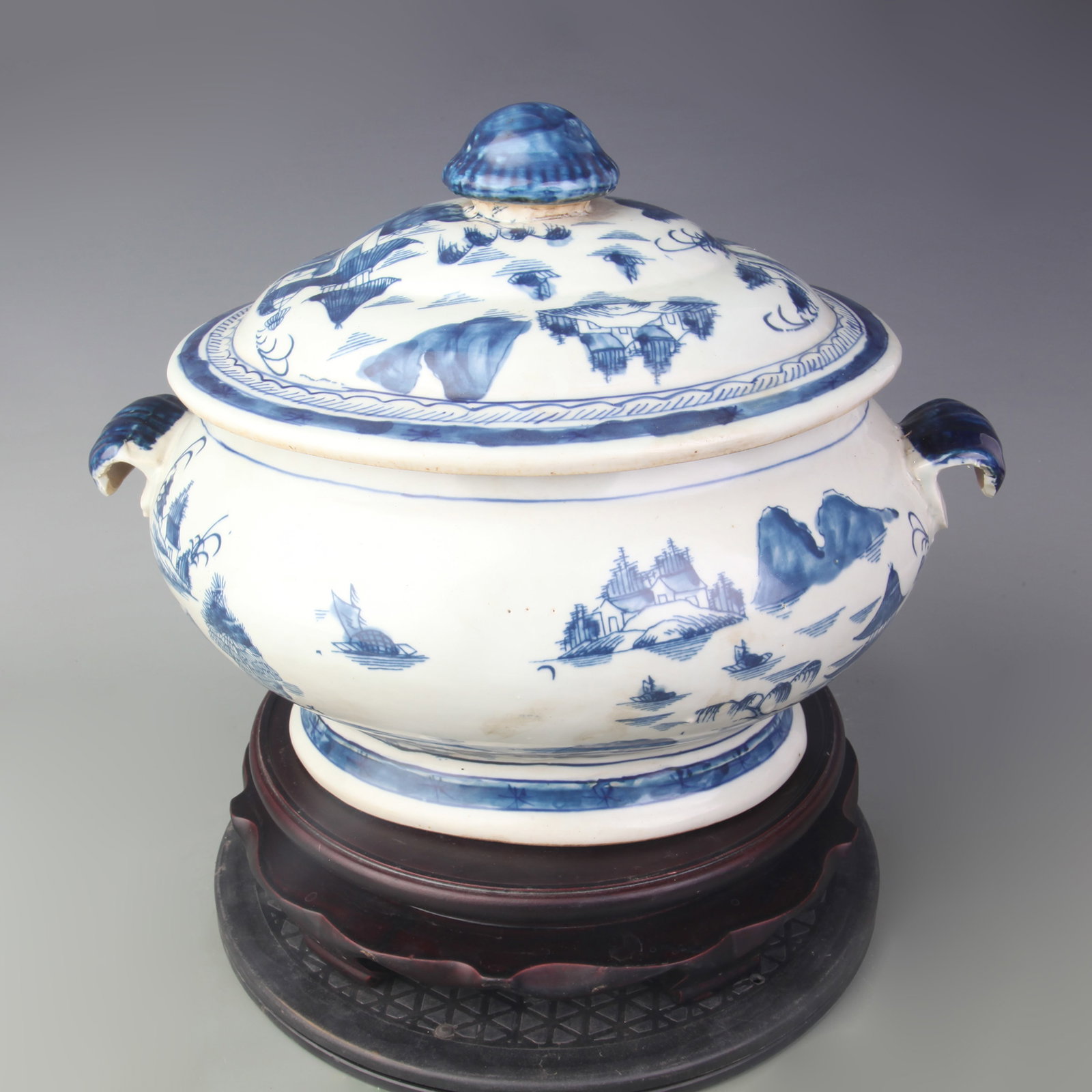 A BLUE AND WHITE LANDSCAPE DOUBLE-HANDLED JAR - 3