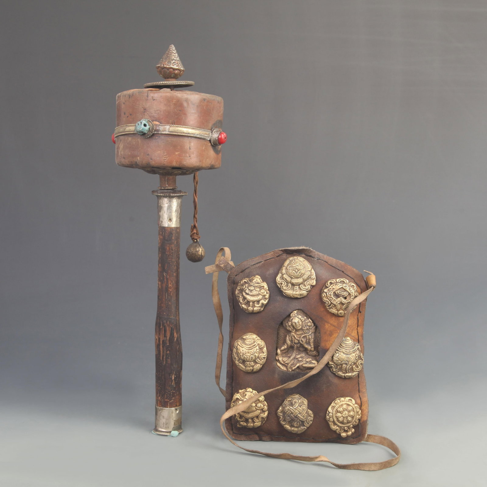 TIBETAN BUDDHISM PRAYER WHEEL AND BRONZE GREEN TARA MANTRA: 20th Century; High: 7.00 inch; Width: 5.00 inch; . High: 14.25 inch; Long: 3.50 inch; wooden base for picture and display purpose only.