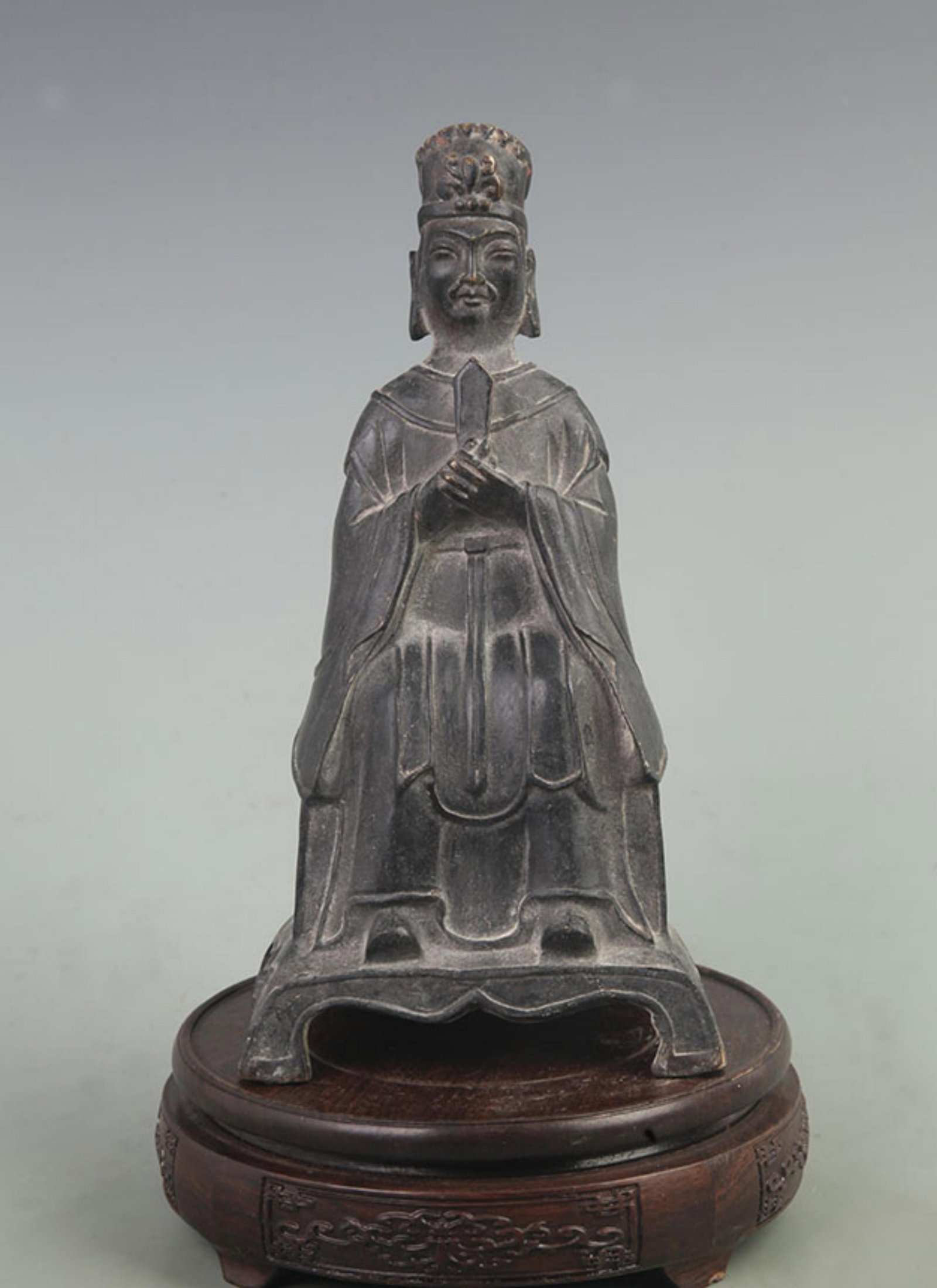 A FINE BRONZE CIVIL OFFICER WEALTH GOD STATUE: Republic Period; High: 9.50 inch; Width: 3.20 inch; Long: 4.60 inch; wooden base for picture and display purpose only.