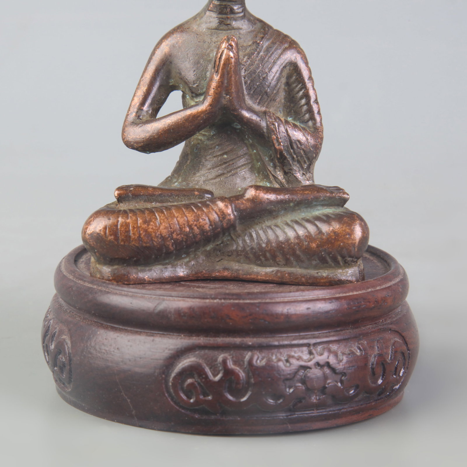 A FINE SMALL BRONZE BUDDHA STATUE - 3