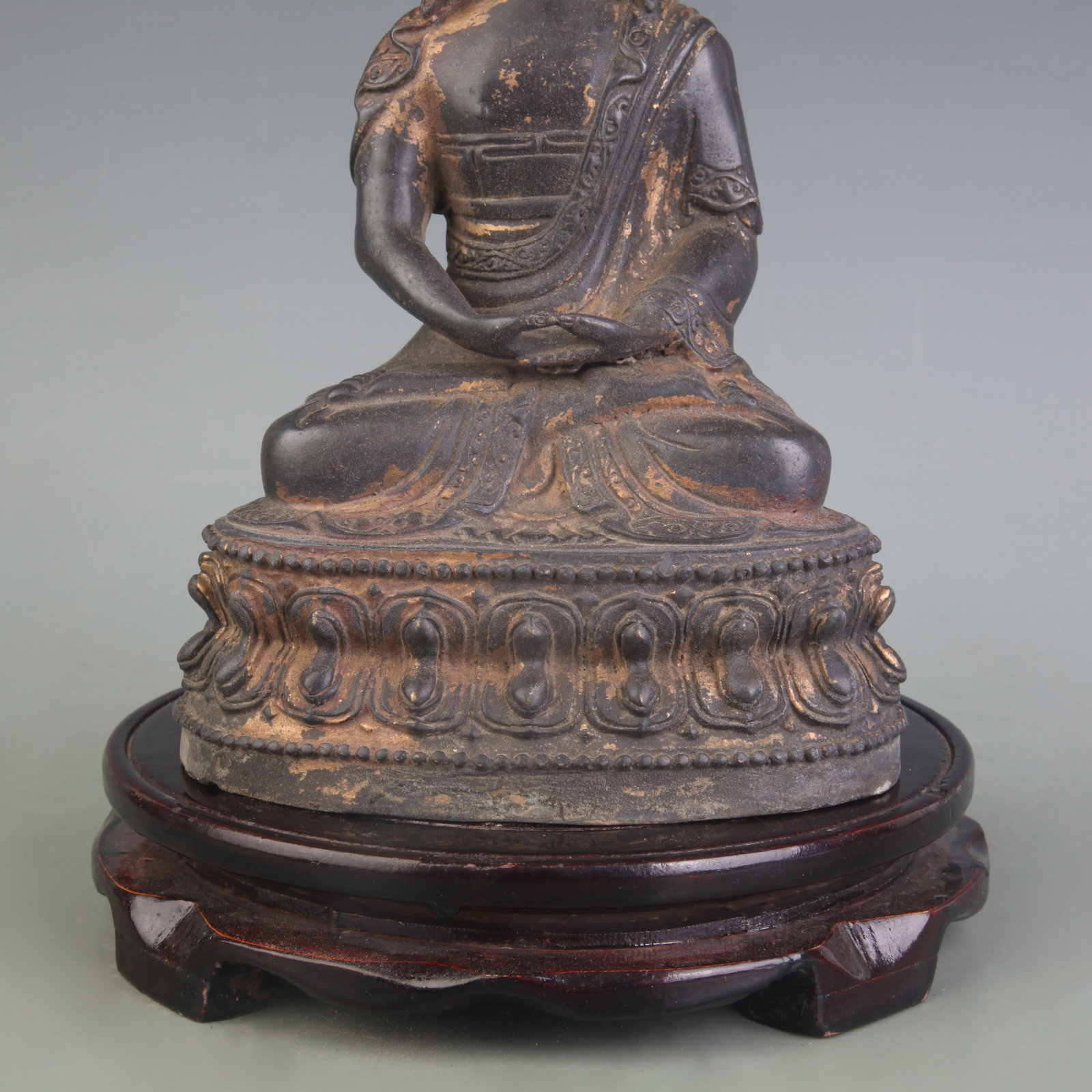 A FINE BRONZE BUDDHA STATUE - 3