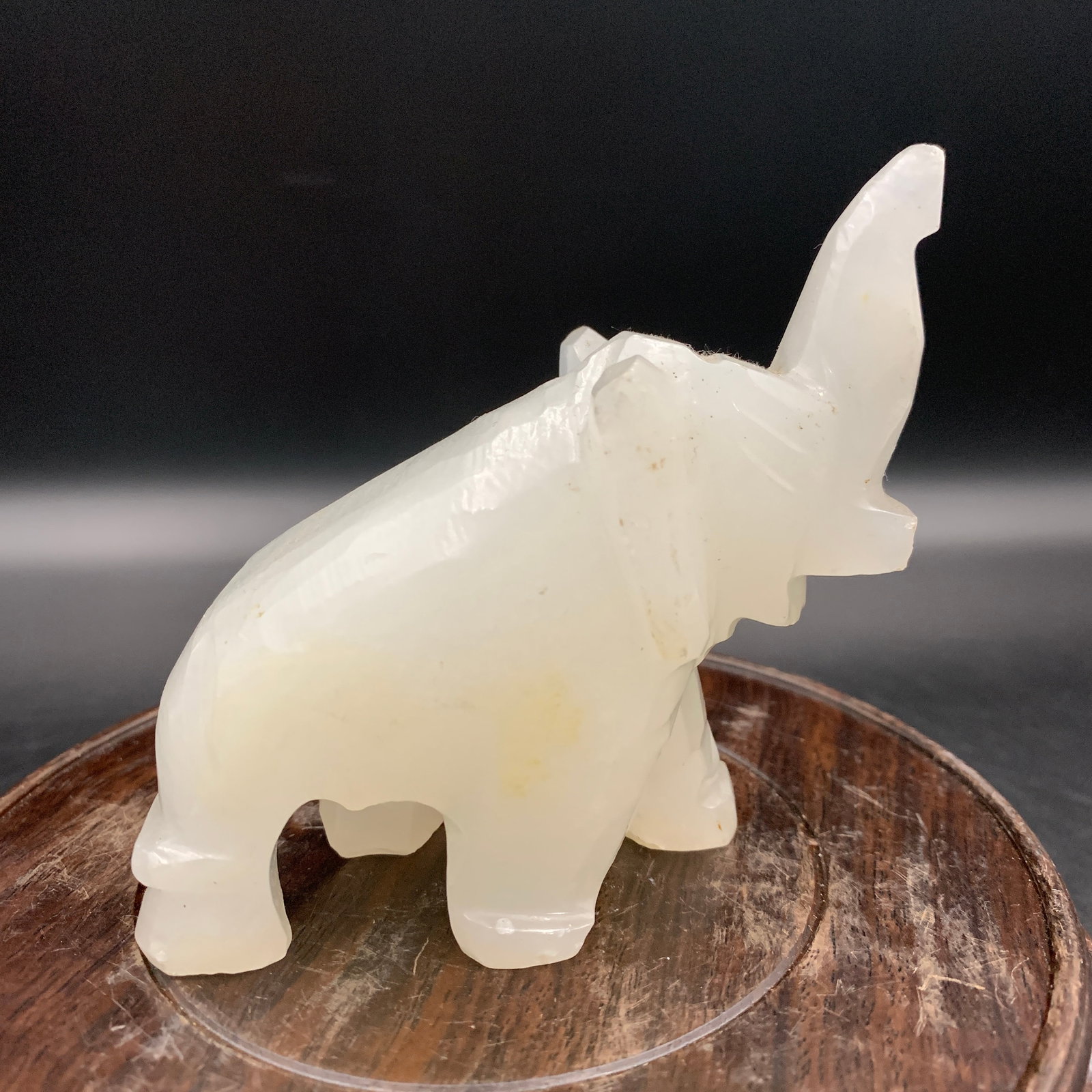 A FINE JADE MADE ELEPHANT FIGURE - 8