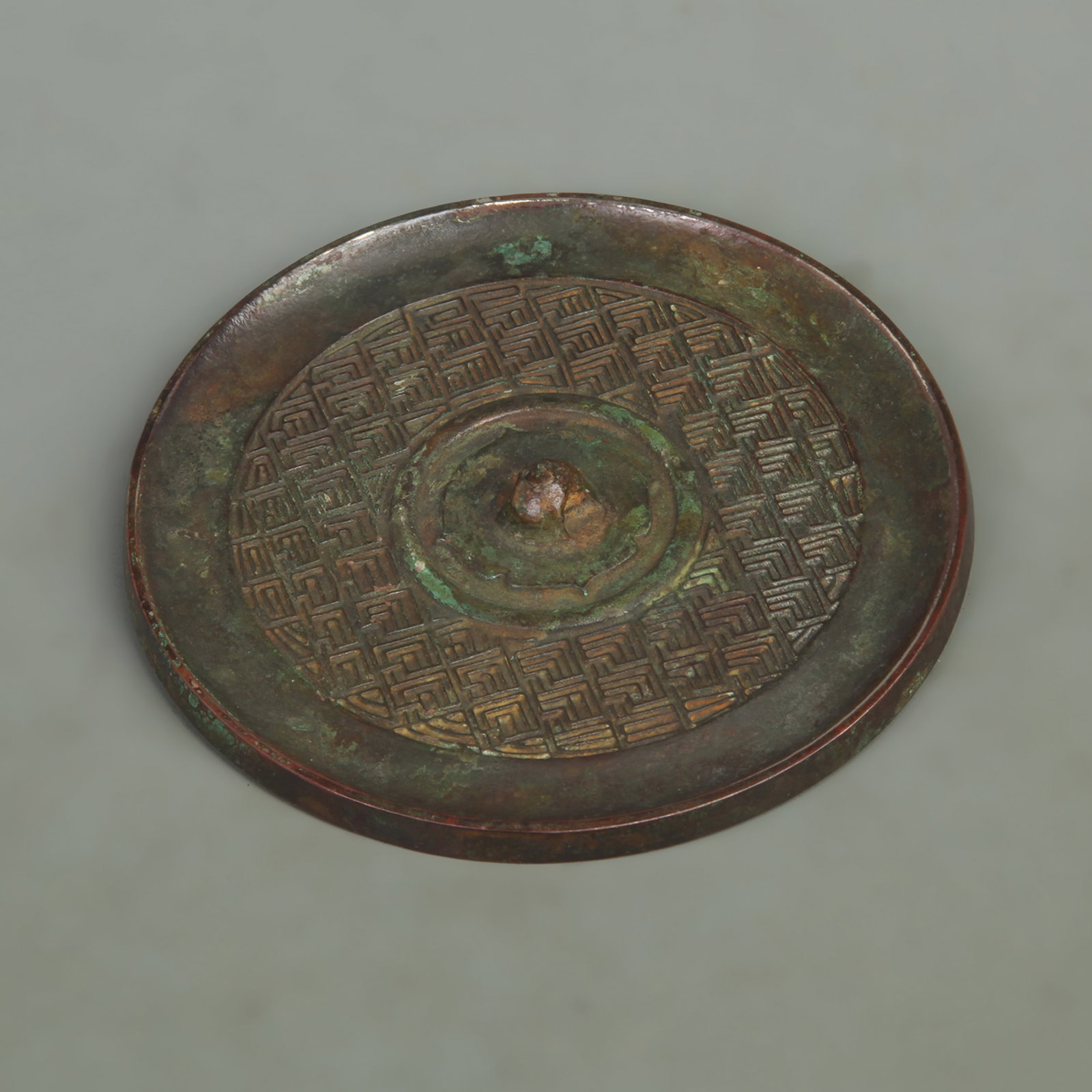 BRONZE MIRROR FROM THE WARRING STATES PERIOD STYLE: Warring Stage Style,Diameter: 3.7 inch;