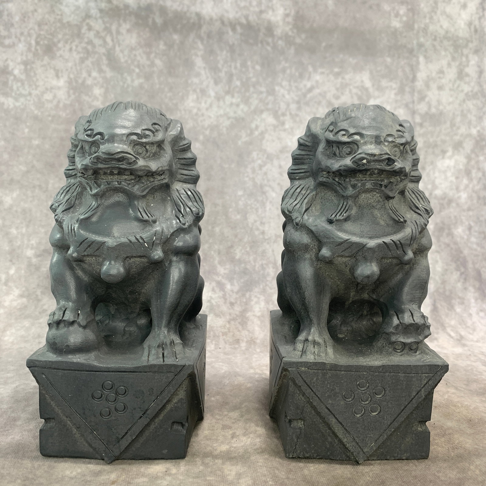 PAIR OF SMALL STONE MADE FU DOG FIGURE: Modern; Long: 4.5 inch; Width:3.7 inch; High: 7.9 inch;