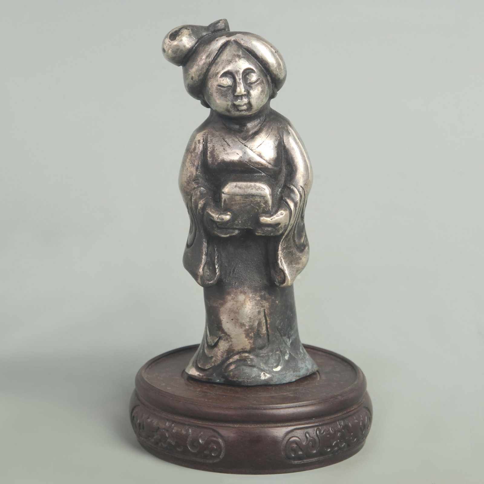 WHITE BRONZE CARVED FIGURINE OF A COURT LADY: 20th Century; High: 5.50 inch; Width: 2.00 inch; wooden base for picture and display purpose only.