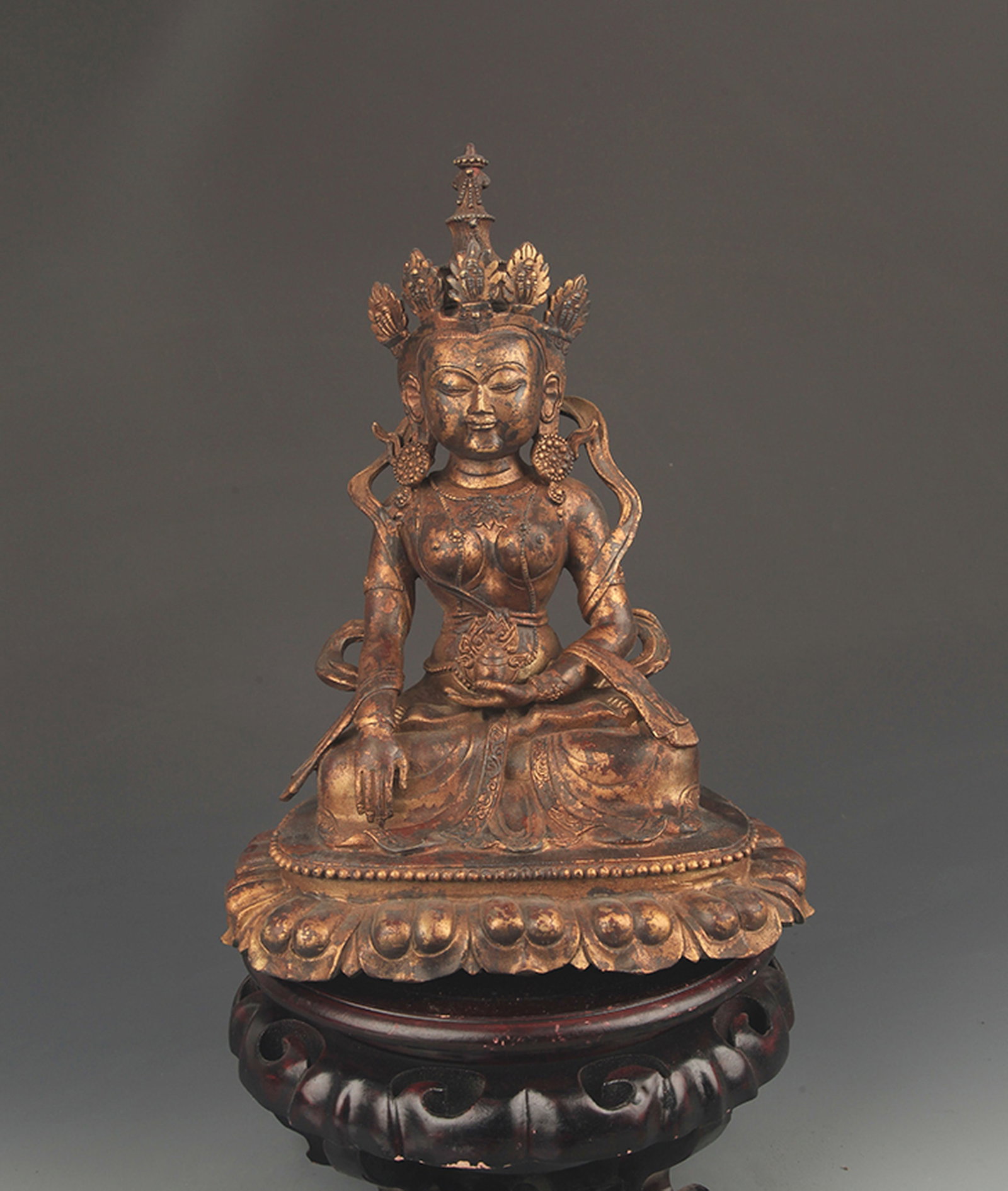 A TIBETAN BRONZE DIZANG WANG TRIAD SCULPTURE (1 of 5)