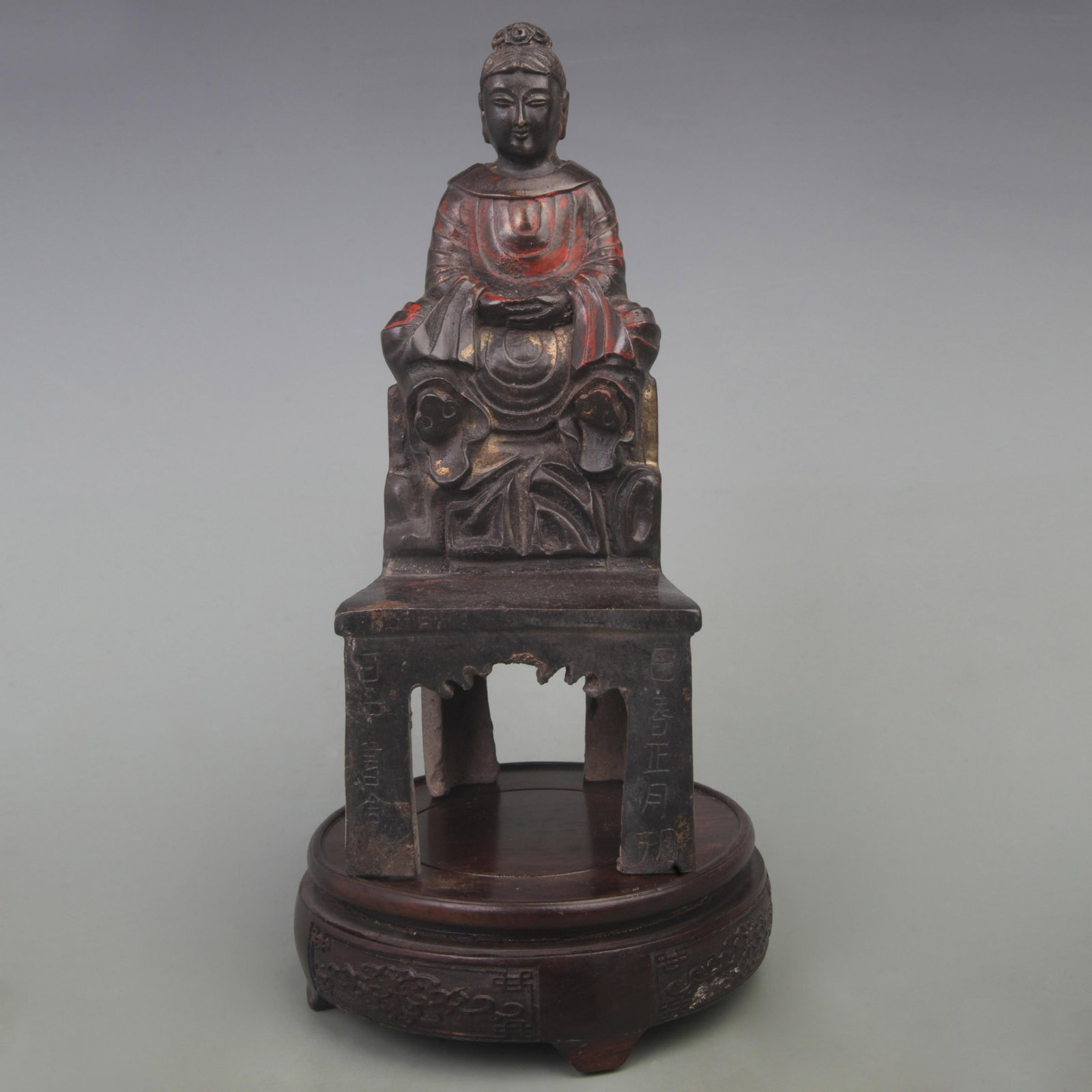 GILT BRONZE SEATED BUDDHA INSCRIBED BY CENTRAL SECRETARIAT OFFICIAL SHI WEN: Ming Dynasty; High: 9.5 inch; Width: 3.7 inch; wooden base for picture and display purpose only.