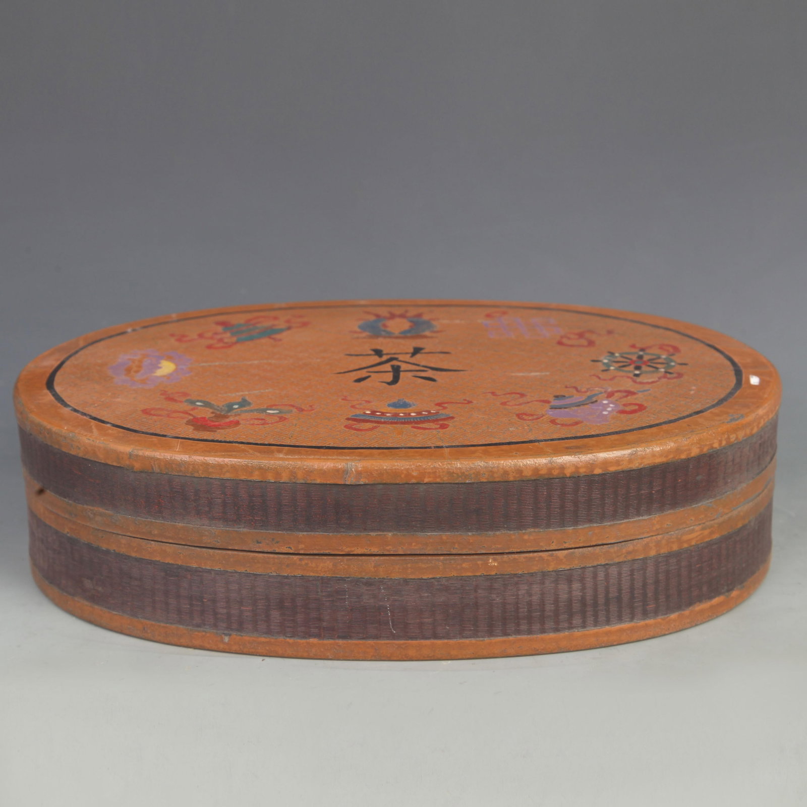 A POLYCHROME LACQUER AND GILT-DECORATED TEA CADDY WITH EIGHT AUSPICIOUS SYMBOLS (1 of 5)