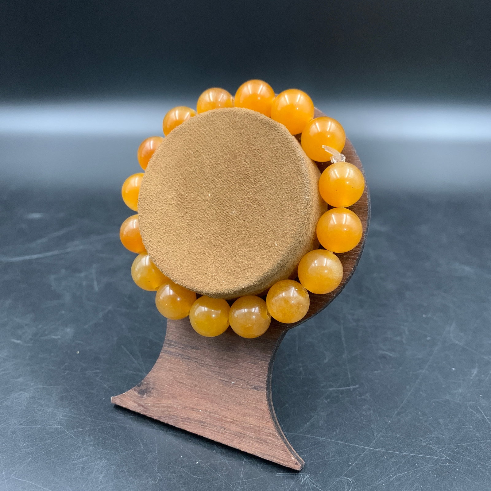 A FINE JADE MADE BRACELET - 4