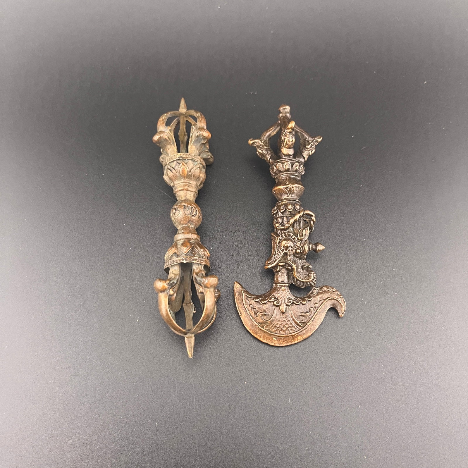 VAJRA DORJE AND KARTIKA FLAYED KNIFE: Republic Period; Long: 4.1 inch; Diameter: 1.1 inch; Long: 3.7 inch; Width: 1.6 inch; Diameter: 1 inch;
