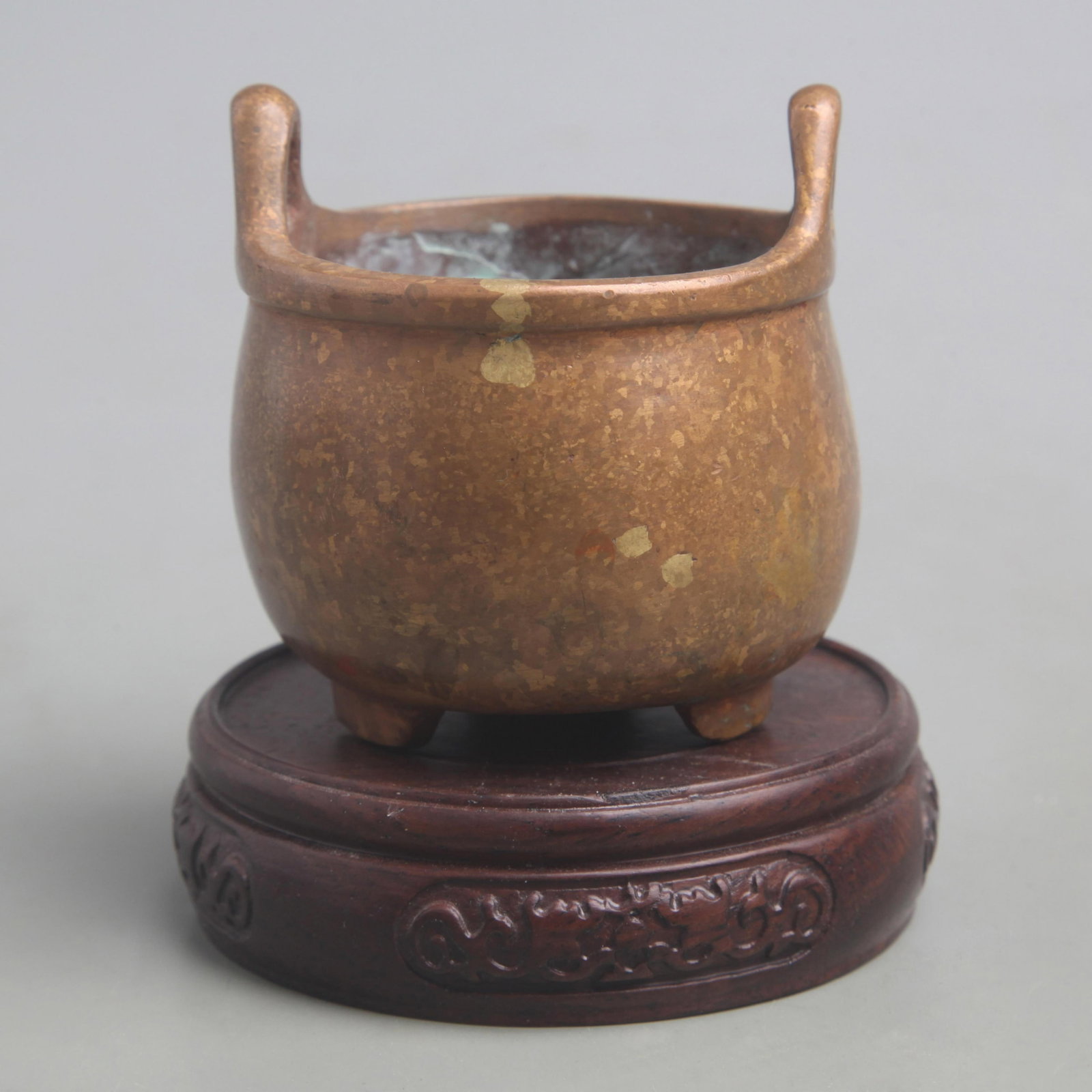 A FINE SPRINKLE GOLD THREE FOOT BRONZE CENSER (1 of 4)