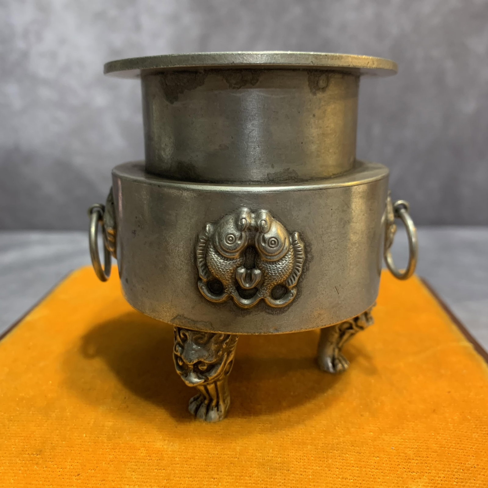 A FINE WHITE BRONZE LION EAR INCENSER BURNER: 20th Century; High: 3.1 inch; Diameter: 2.8 inch; wooden base for picture and display purpose only.