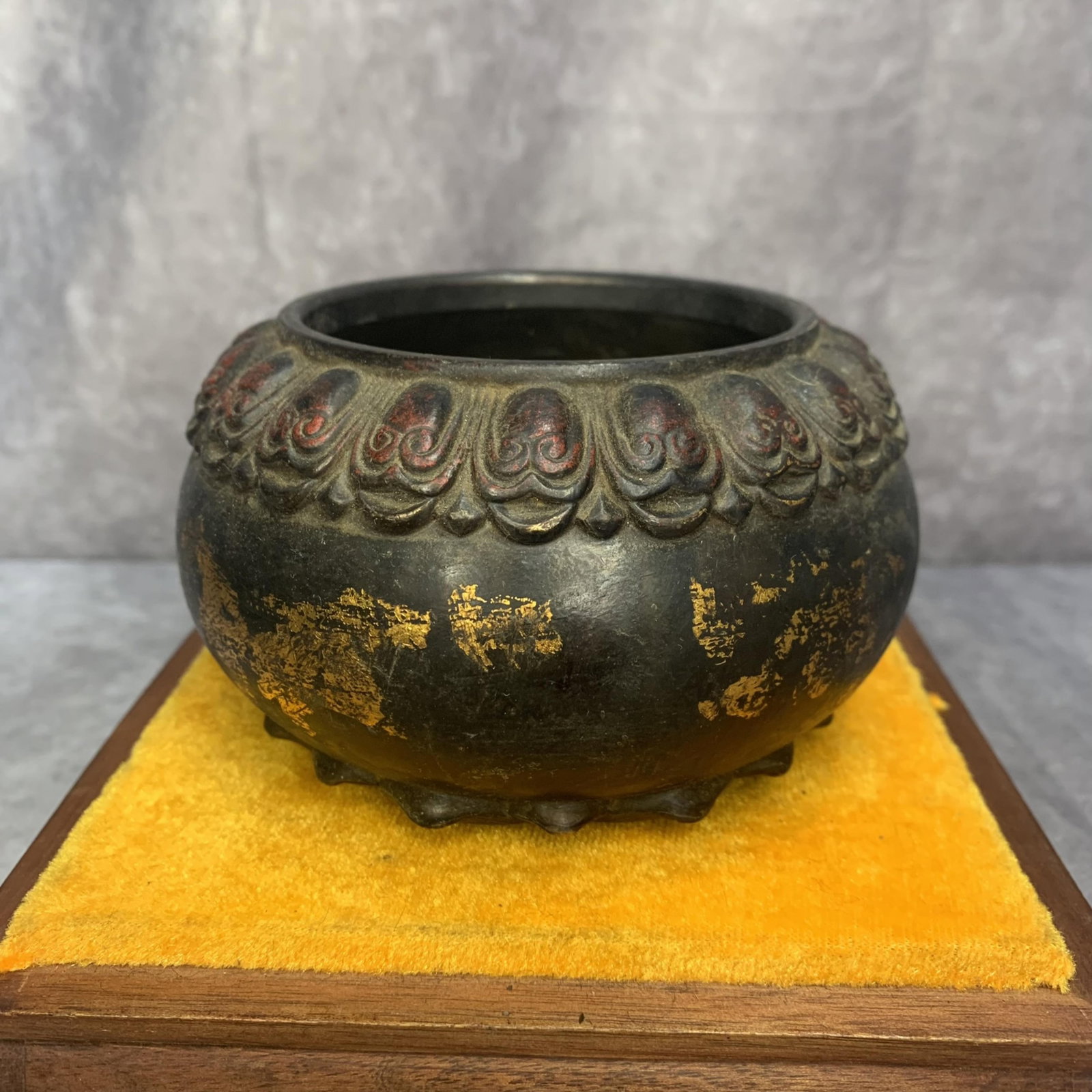LACQUER-GILT BRONZE BOWL-FORM CENSER: 19th Century; High: 2.9 inch; Diameter: 4.9 inch;; wooden base for picture and display purpose only.