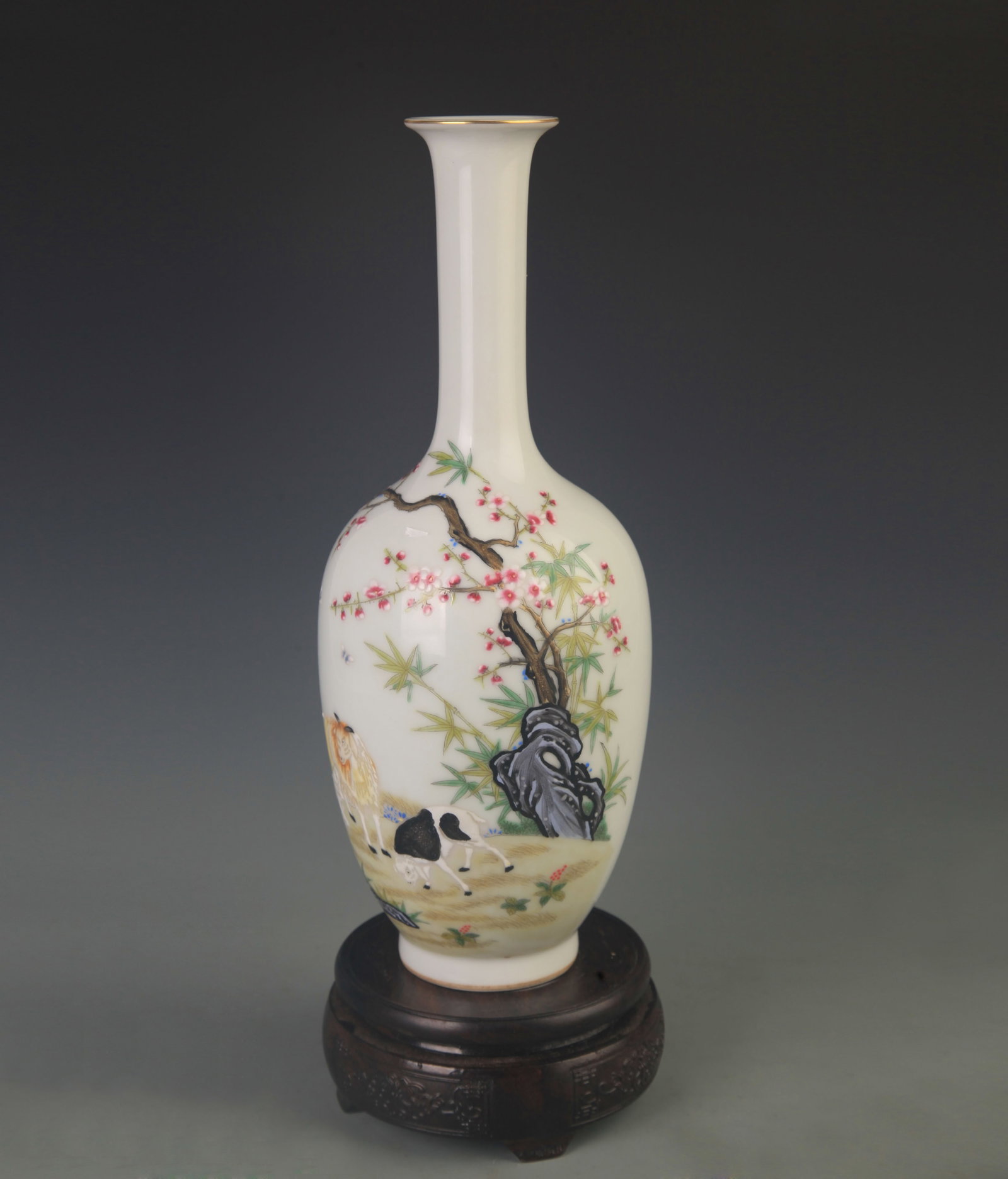 RARE FAMILLE-ROSE ???HREE RAMS??LONG-NECK PORCELAIN VASE: Qing Dynasty Yong Zheng PeriodHigh: 11.25 inch; Diameter: 1.95 inch; wooden base for picture and display purpose only.