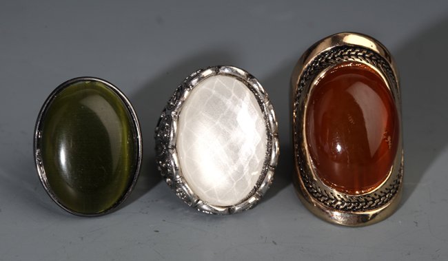 A GROUP OF THREE CONTEMPORARY ZIRCON RING: 20th Century, D:0.75 in