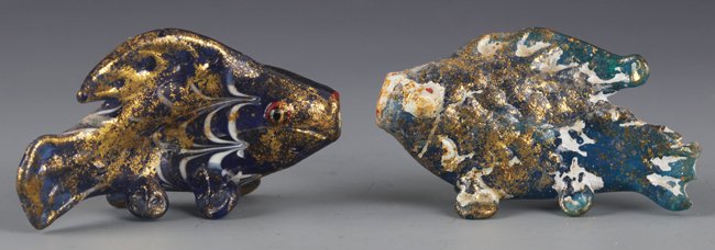 A GROUP OF TWO VERY OLD FISH LIKE GLASS PENDANT: Han Dynasty, L:22.5 in×W:1.5 in