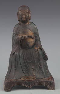 A LIFE LIKE BRONZE MODEL OF EMPEROR: Song Dynasty,H:9.5 in×W:5.5 in