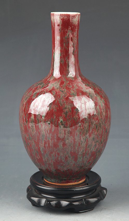 A RARE RED COLOR LONG NECK PORCELAIN BOTTLE: Qing Dynasty, H:8.25in x D:1.25in