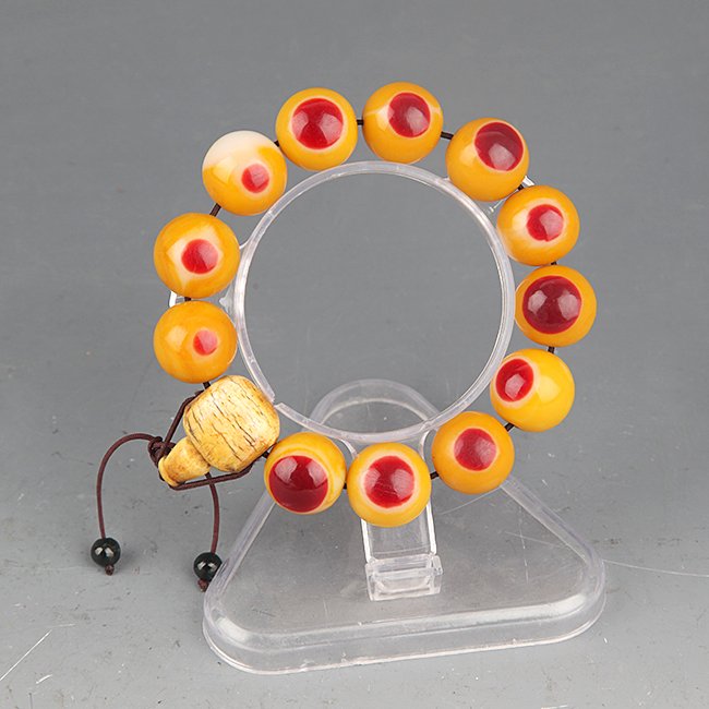 A FINE HE DING HONG BRACELETS: Modern, Each Beads D:1.0 in
