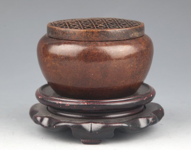 A ROUND BRONZE AROMATHERAPY (1 of 4)