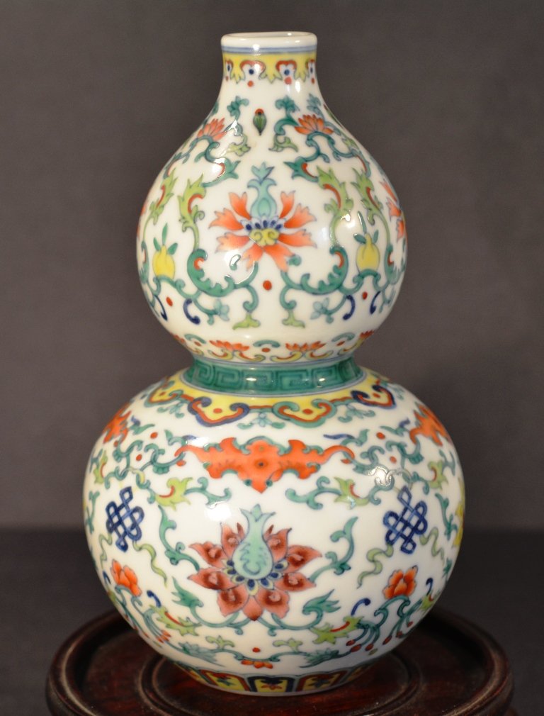 A FINE DOUCAI DOUBLE GOURD VASE (1 of 6)