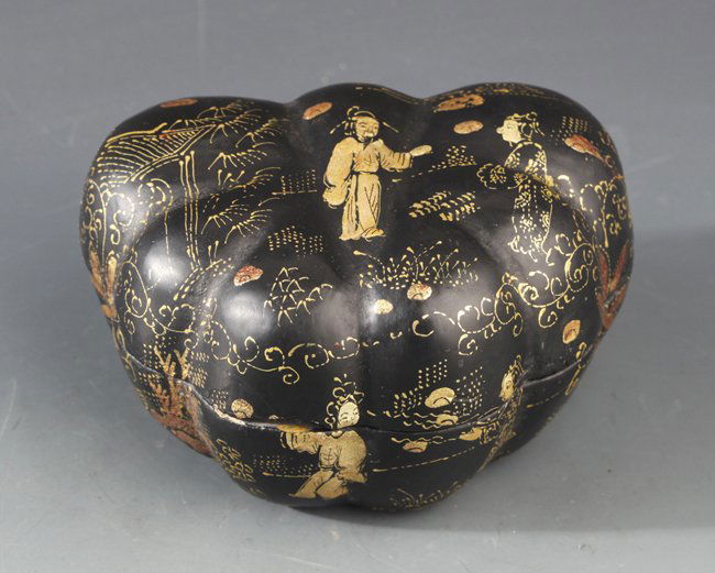 A BLACK COLOR PAINTED CHINESE LACQUER MAKE UP BOX (1 of 6)