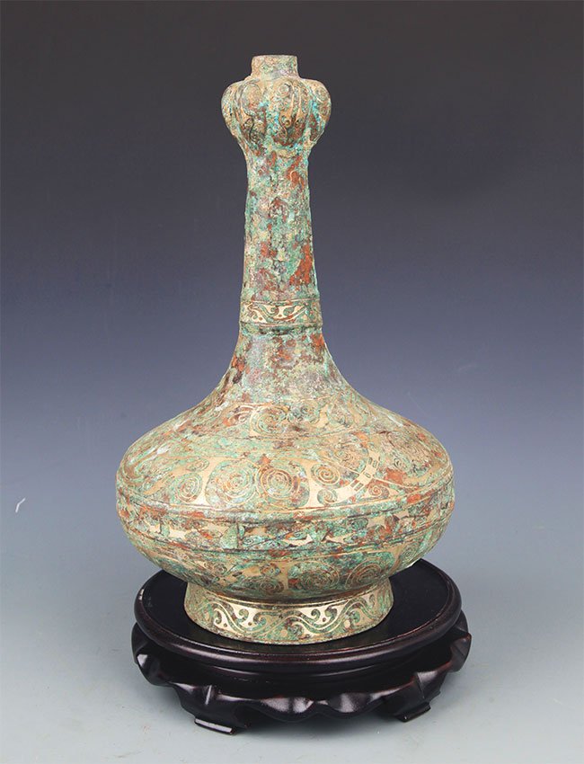 A TALL SILVER GILT LONG NECK PORCELAIN BOTTLE: Han Dynasty, High:14.00in