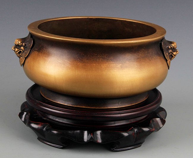 A DOUBLE LION EAR BRONZE CENSER (1 of 4)