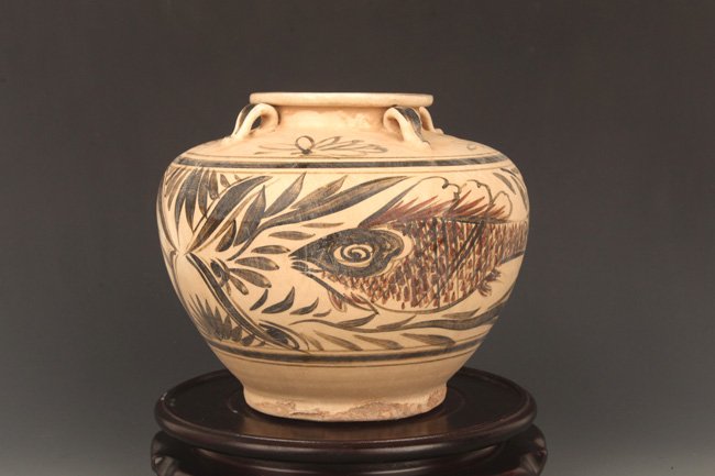 A FISH CARVING CI ZHOU YAO PORCELAIN JAR: Song Dynasty, H:6.5 inch × Diameter:3.75 inch