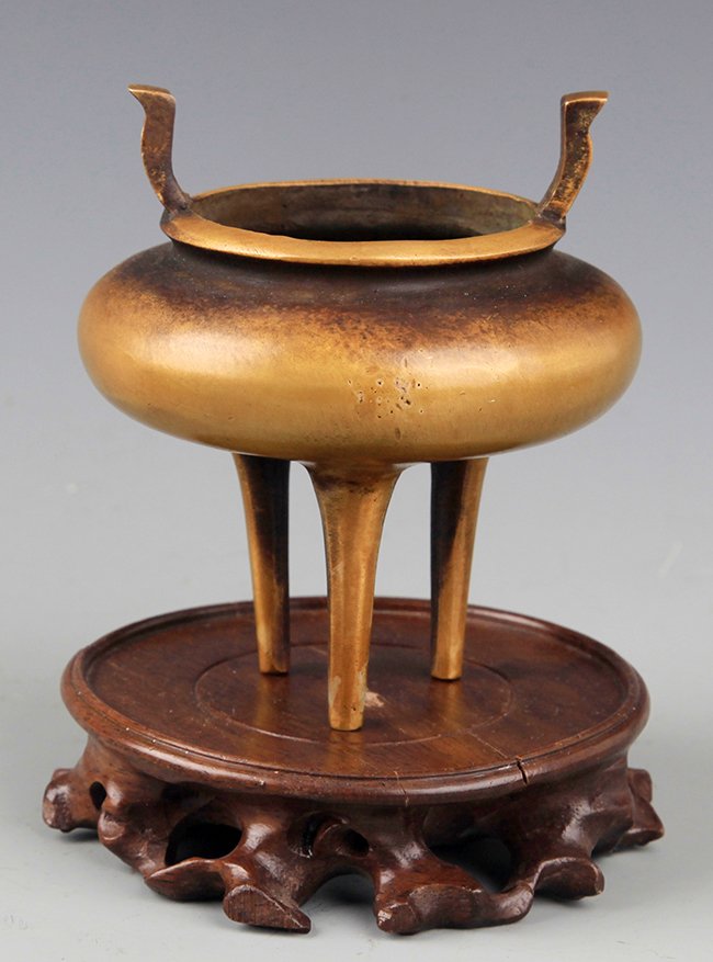 A TALL FOOT SMALL BRONZE CENSER (1 of 3)