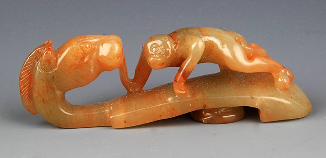 A FINE MONKEY AND HORSE SHAPED JADE BELT BUCKLE (1 of 5)