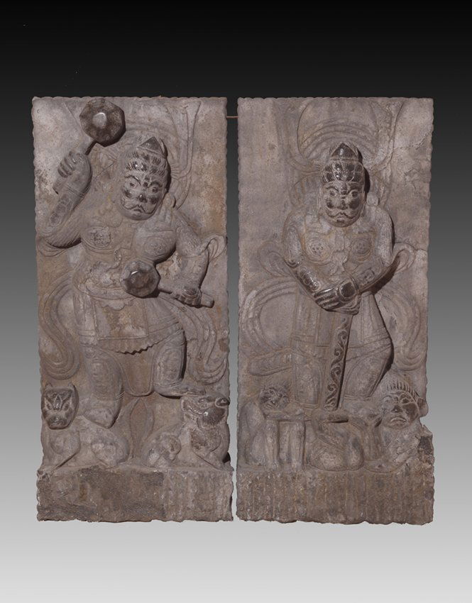 A PAIR OF RARE AND FINELY CARVED BUDDHA (1 of 8)