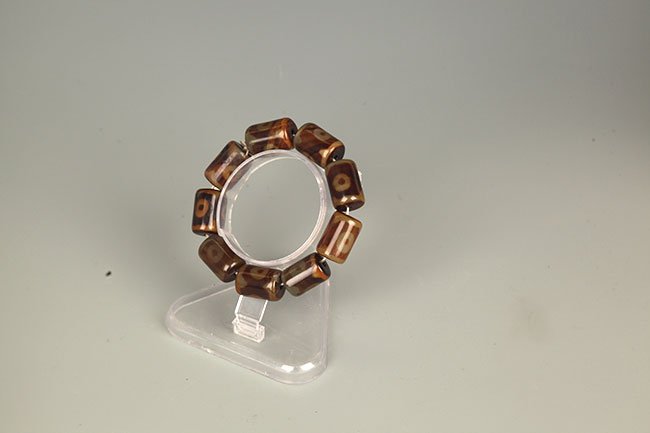 A FINE TIAN ZHU BRACELETS: 20th Century, Each Bead Diameter: 0.75 inch