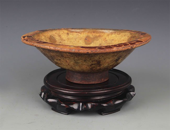 A "YAO ZHOU YAO" HIGH FOOT BOWL: Possible Song Dynasty, High: 3.0inch x Diameter:9.25 inch
