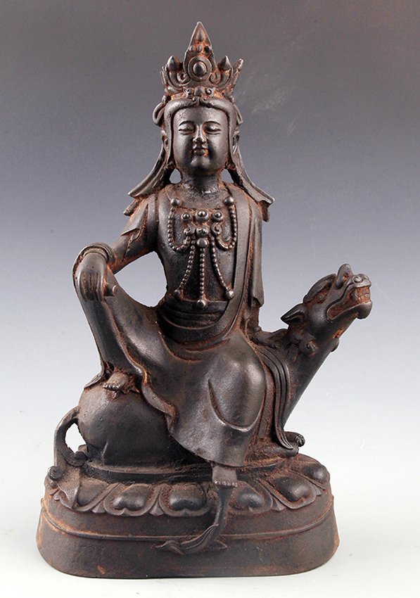 A LIFE LIKE BRONZE GUAN YIN BUDDHA MODEL: Possible Ming Dynasty, High: 14.5 inch x Width: 8.0 inch
