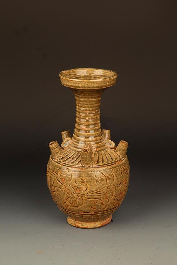 A "YAO ZHOU YAO" FLOWER CARVING LONG NECK BOTTLE (1 of 6)