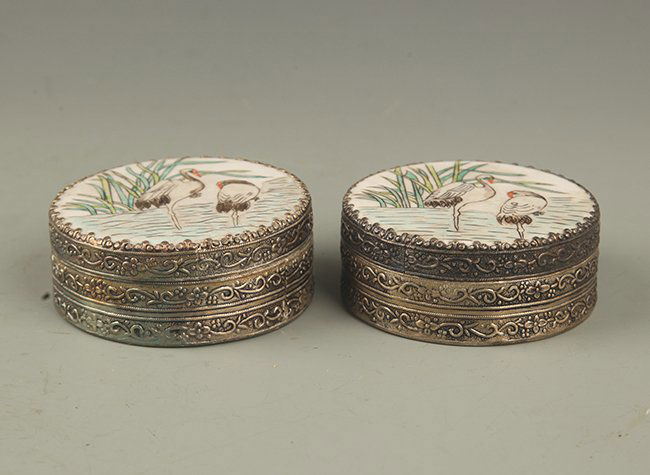 A SILVER PLATED FAMILLE ROSE COLOR JEWELRY BOX SET (1 of 4)