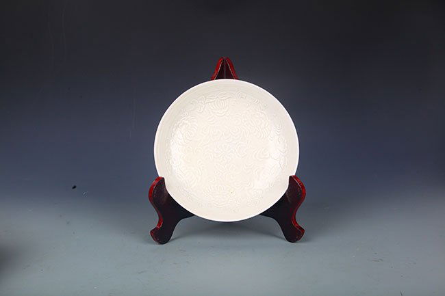 DING YAO WHITE FLORAL PRINTED FLOWER PLATE (1 of 6)