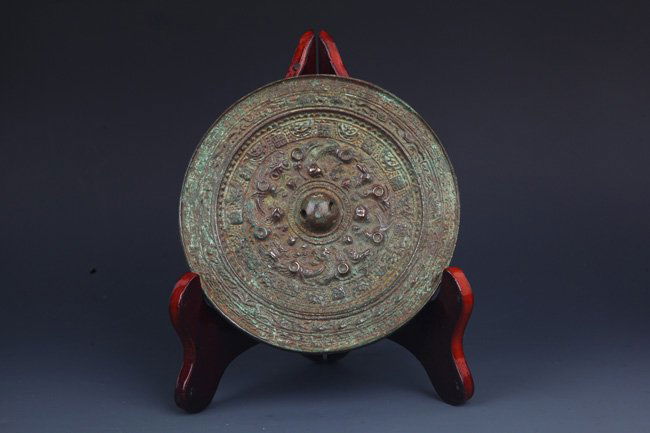 A FINE ANIMAL CARVING BRONZE MIRROR (1 of 5)