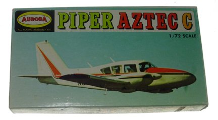 Aurora 1968 Piper Aztec C Plastic Model Kit Manuf