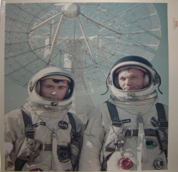 Gemini 10 NASA Red # Crew Photograph: NASA red # S-66-42725 color crew photograph (8 x 10") of Gemini crew John Young and Michael Collins. Good condition.