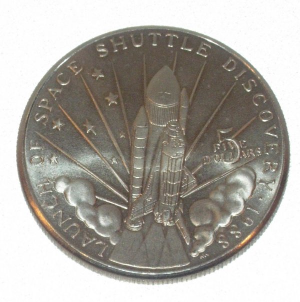 Marshall Island $5.00 Shuttle Discovery Coin: A 1988 cupro-nickel $5.00 coin issued by the Marshall Islands to commemorate the Shuttle Discovery. Excellent condition.