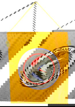 David Scott Autograph on Apollo 15 Banneer: Astronaut David Scott Autograph on Apollo 15 Banner Oversize banner (34x40") that features an Apollo 15 mission patch made of felt, which David Scott has autographed.