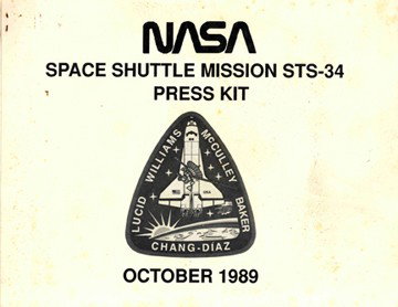 1989, Space Shuttle Mission STS-34 Press Kit: (44pp., soft cover, stapled). Good condition with modest faults.