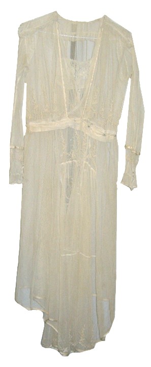 Womans Edwardian Over Dress: This beautiful late Edwardian style dress is a cream, almost very very light peach color and is embellished with tambour floral embroidery. Excellent condition. Measurements flat (double these for act