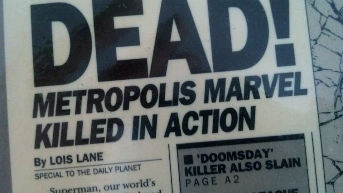 SUPERMAN IS DEAD - GRAPHIC NOVEL - SPECIAL FOR DEALER - 4